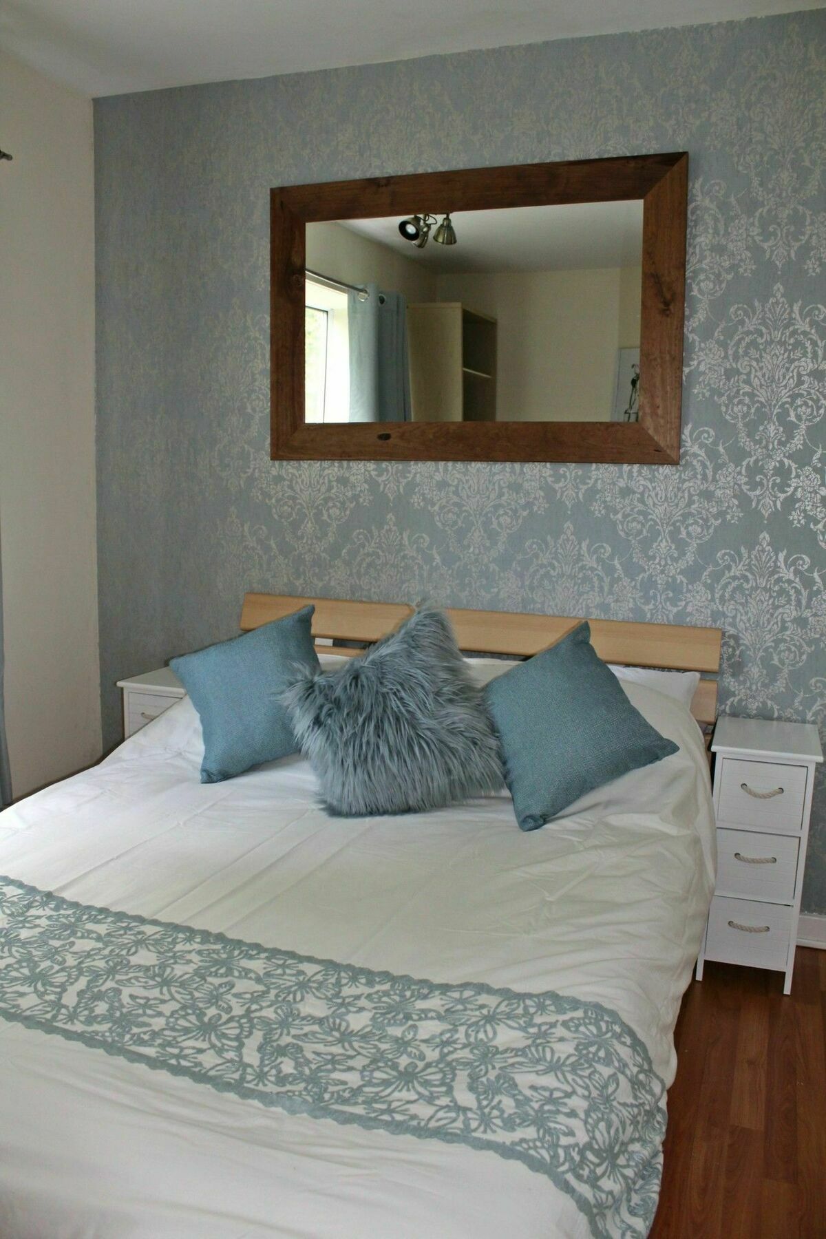 Doncaster - Boswell - Large Balcony Apartment - 2 Double Beds - 2 Bedrooms - Close To Town & Racecourse - Off Street Parking 2 Cars - Fast Wifi エクステリア 写真