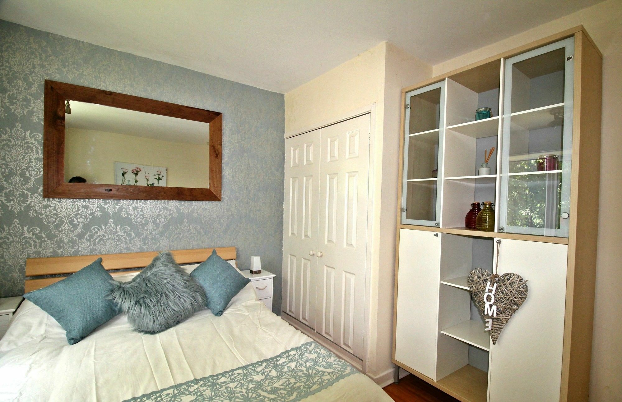 Doncaster - Boswell - Large Balcony Apartment - 2 Double Beds - 2 Bedrooms - Close To Town & Racecourse - Off Street Parking 2 Cars - Fast Wifi エクステリア 写真